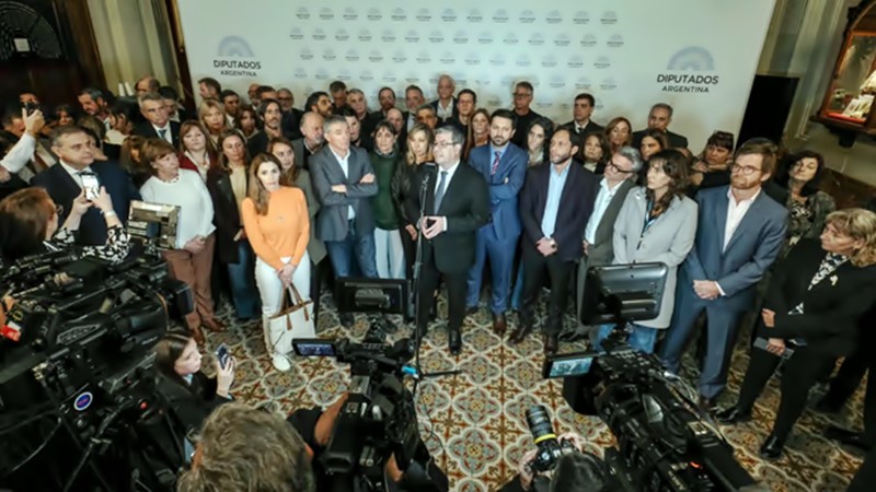 Congreso en llamas: oposición frena presupuesto 2027 y amenaza crisis
