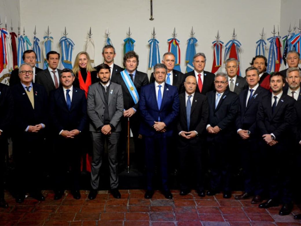 Macri y la oposición firman un pacto de gobernabilidad