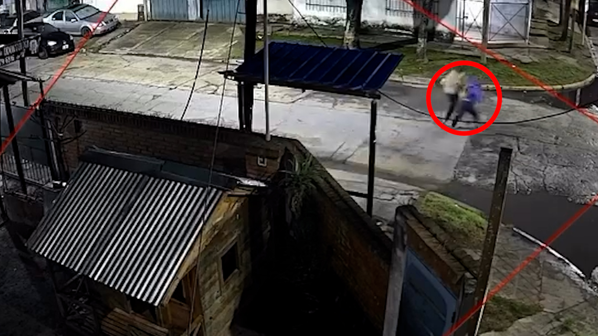 Secuestro en Ezeiza: un hombre es abordado por tres sujetos armados en el conurbano bonaerense