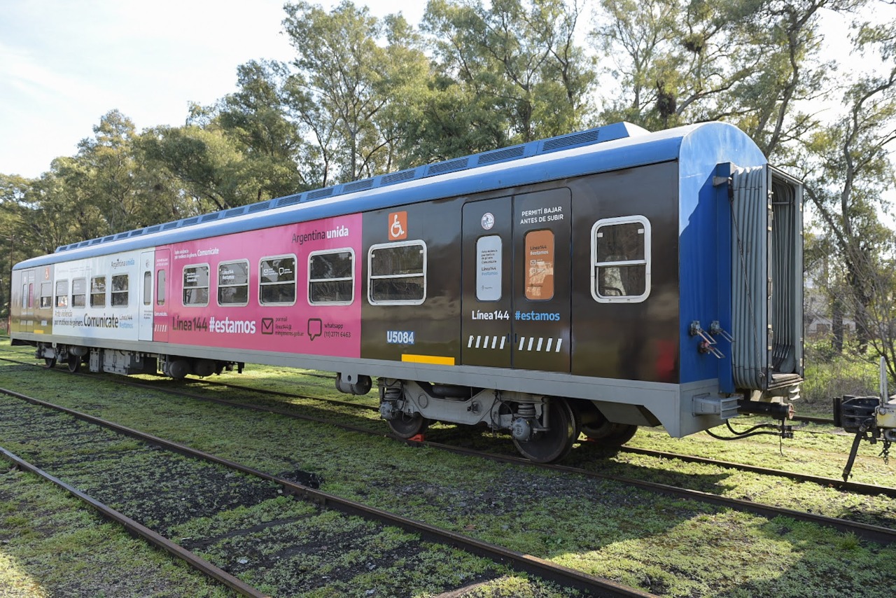 Dispararon a un tren San Martín en José C. Paz y suspendieron su recorrido
