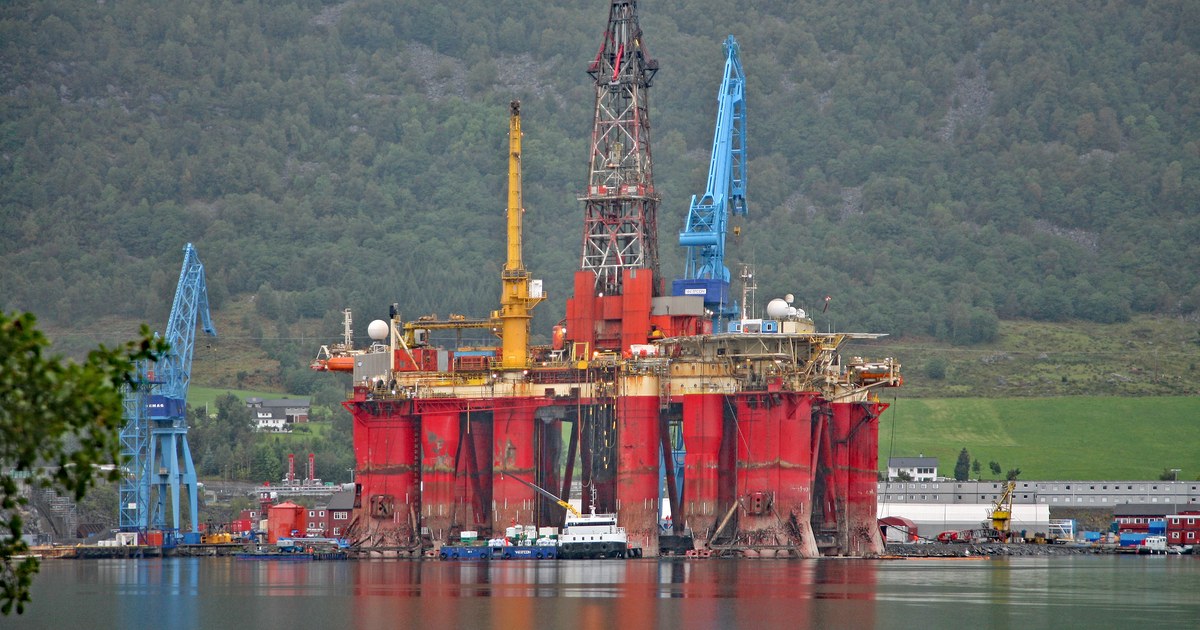 Petróleo sube por tensión entre EE.UU. e Irán