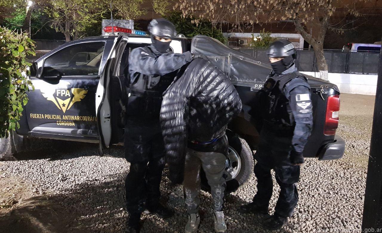 Detienen a hombre que ofreció hijos a cambio de auto