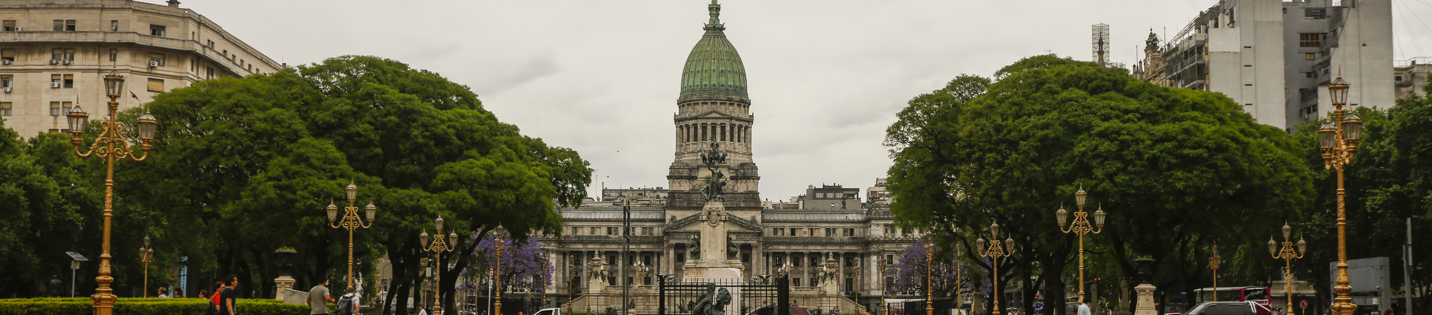 Gobierno otorga un aumento del 32% a militares y fuerzas de seguridad