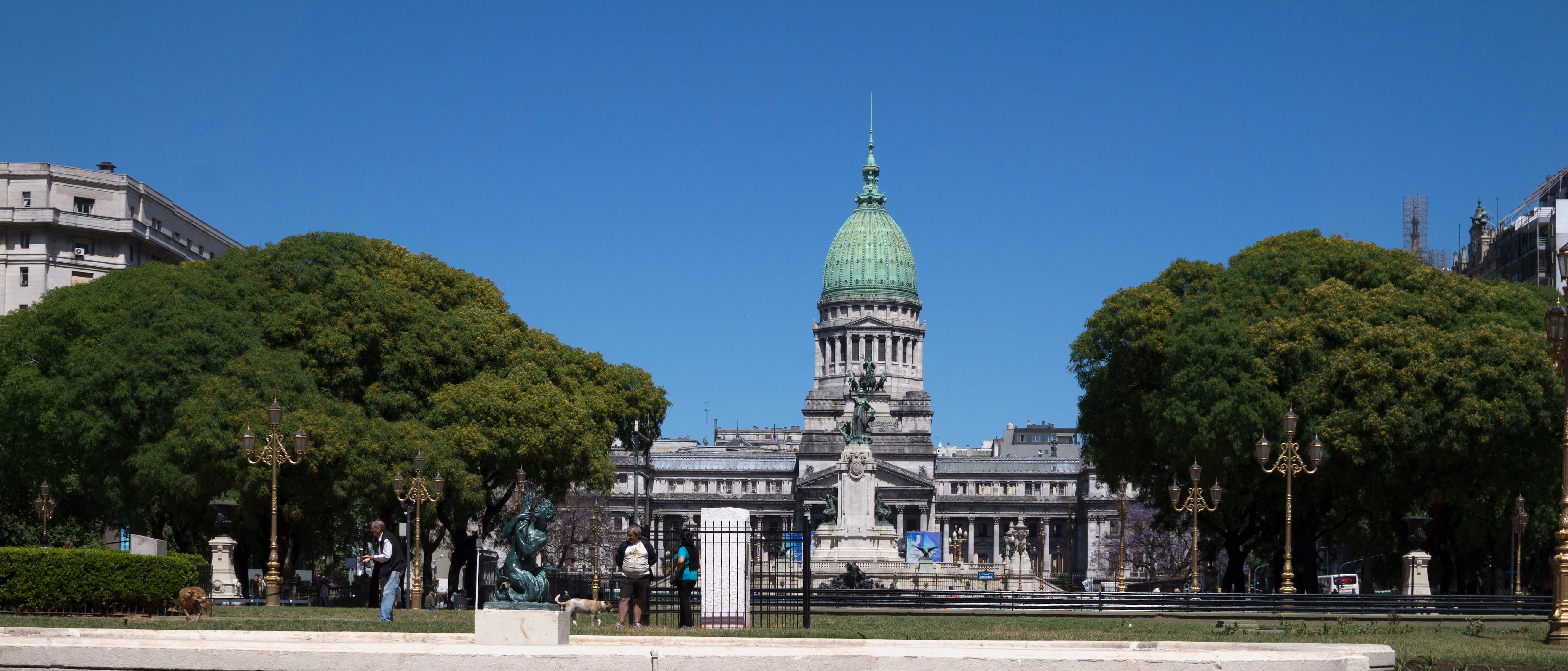 Gobierno y Legislativo en tensión