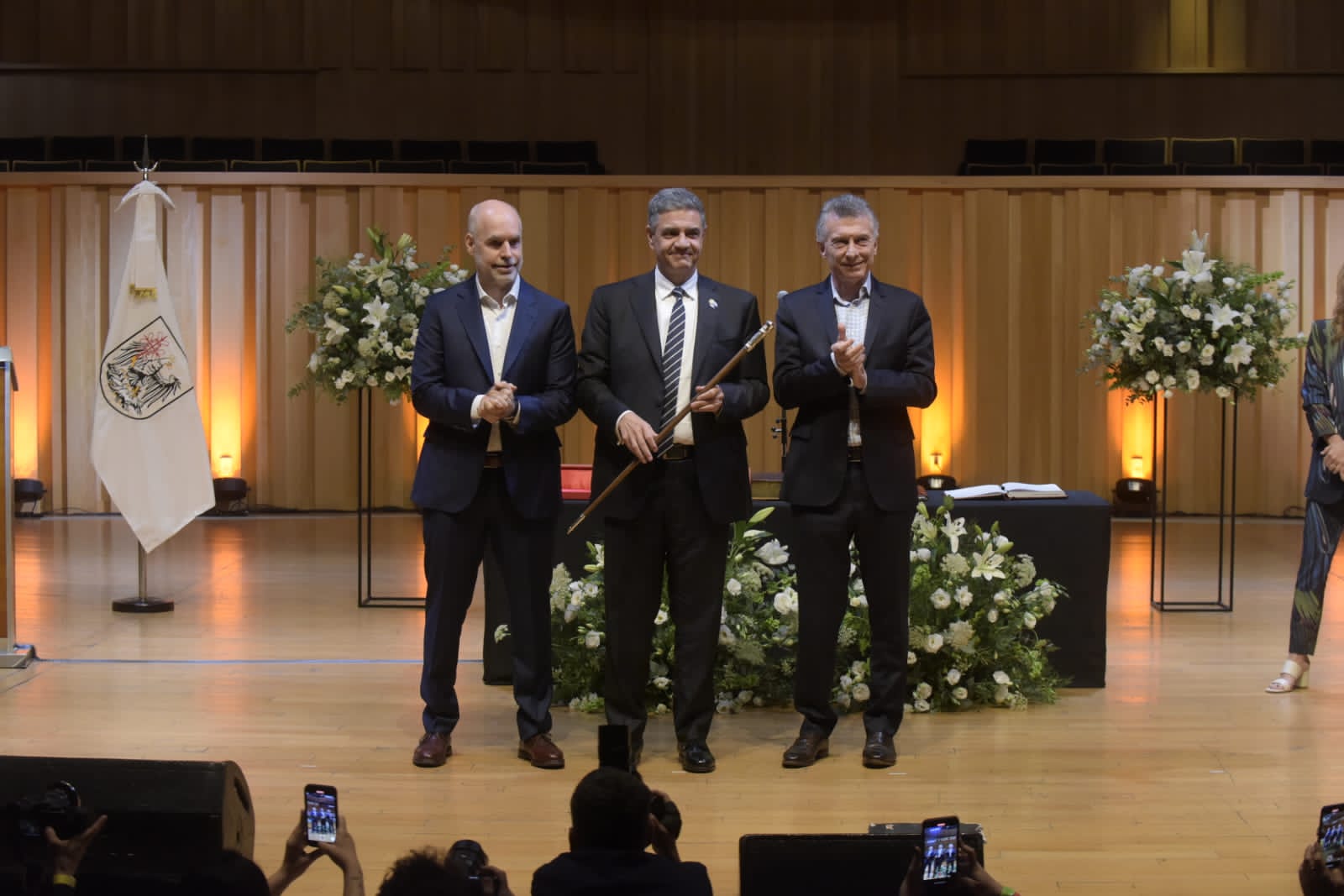 Jorge Macri baja el tono a polémica con Bullrich por afiches antipiquetes