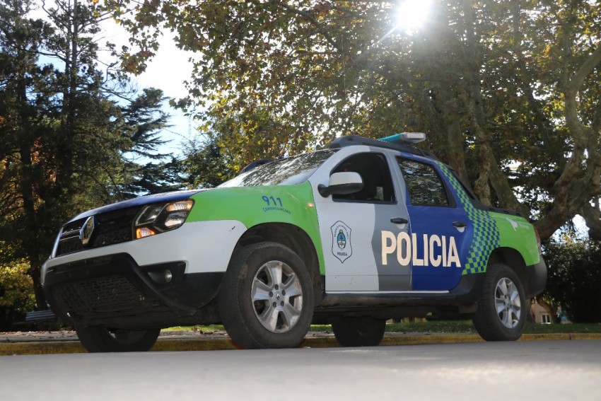 Policías persiguen vehículo en Valentina Sur