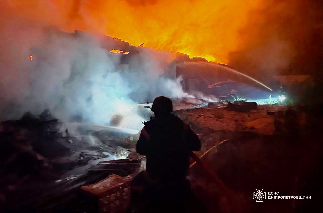 Ucrania: Bombardeo ruso mata a siete y daña infraestructura clave