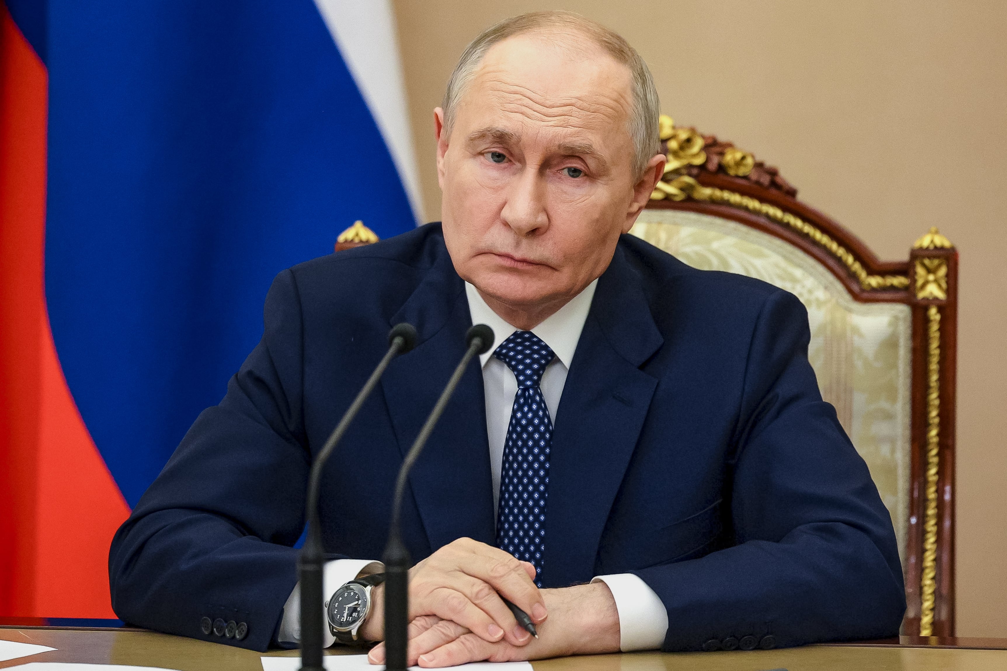 Putin debate economía rusa en San Petersburgo bajo creciente presión ucraniana