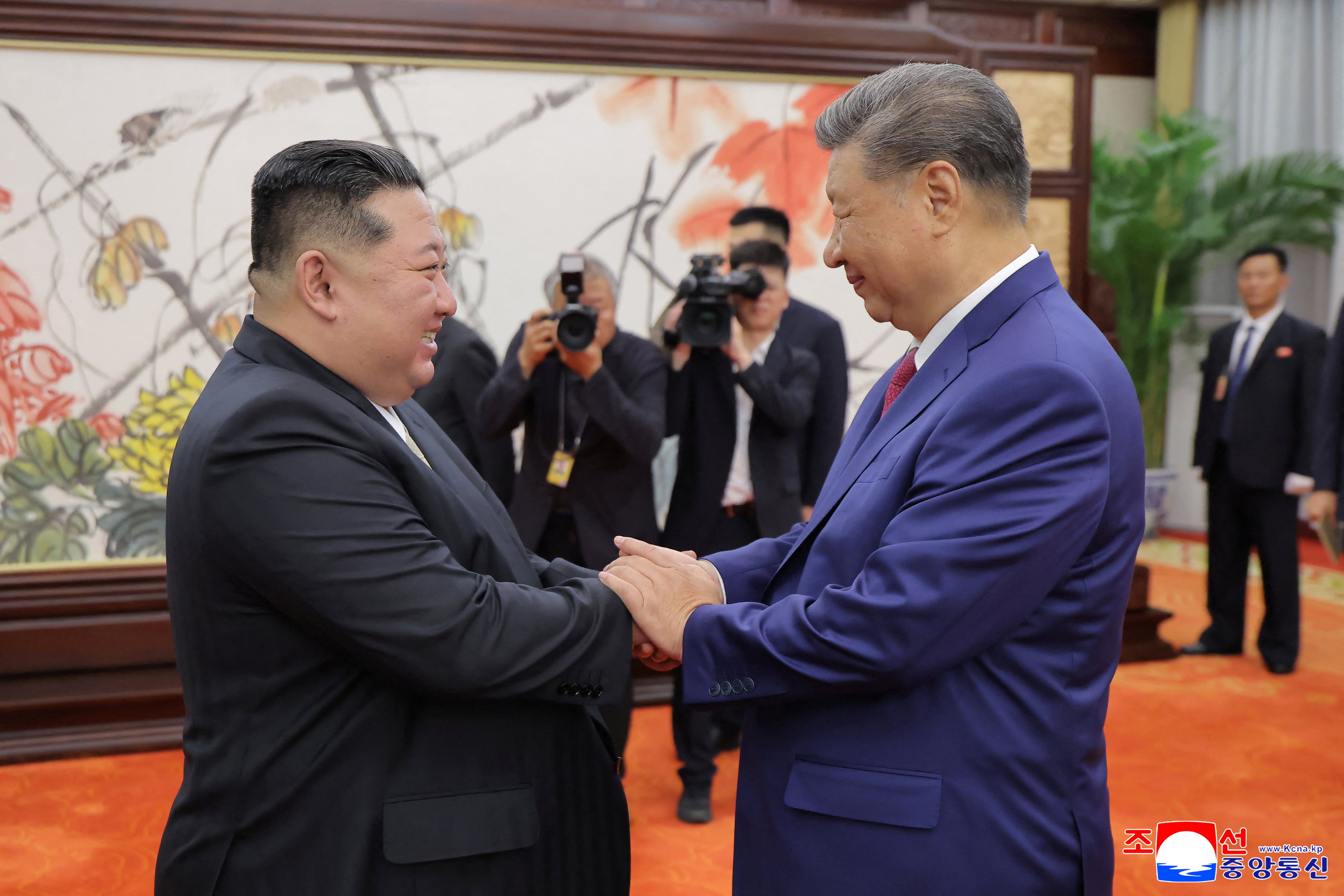 Xi Jinping visita Pyongyang: reaviva alianza China-Corea del Norte