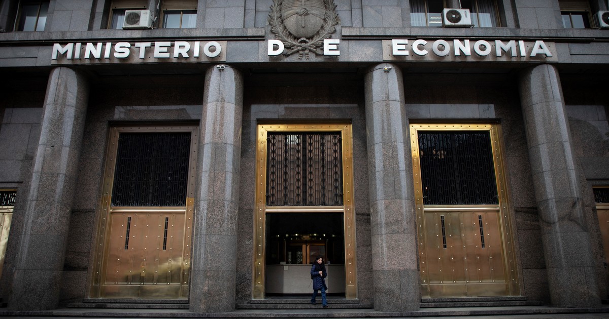 Evacuan el Ministerio de Economía por amenaza de bomba