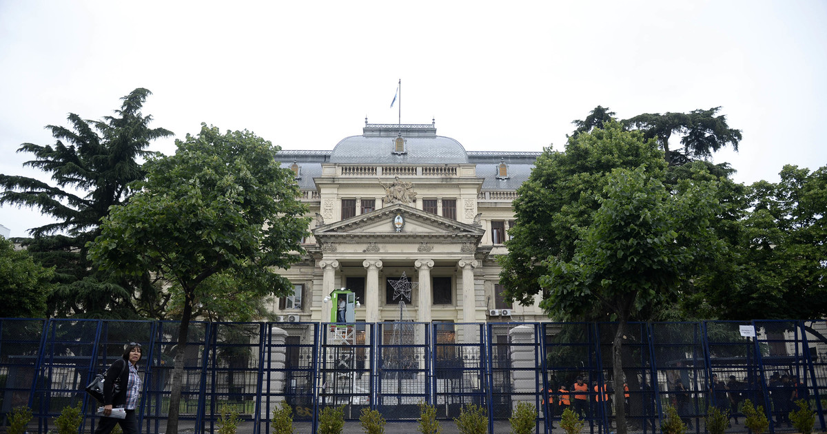 Legislatura bonaerense gasta más de $1.000 millones cada día