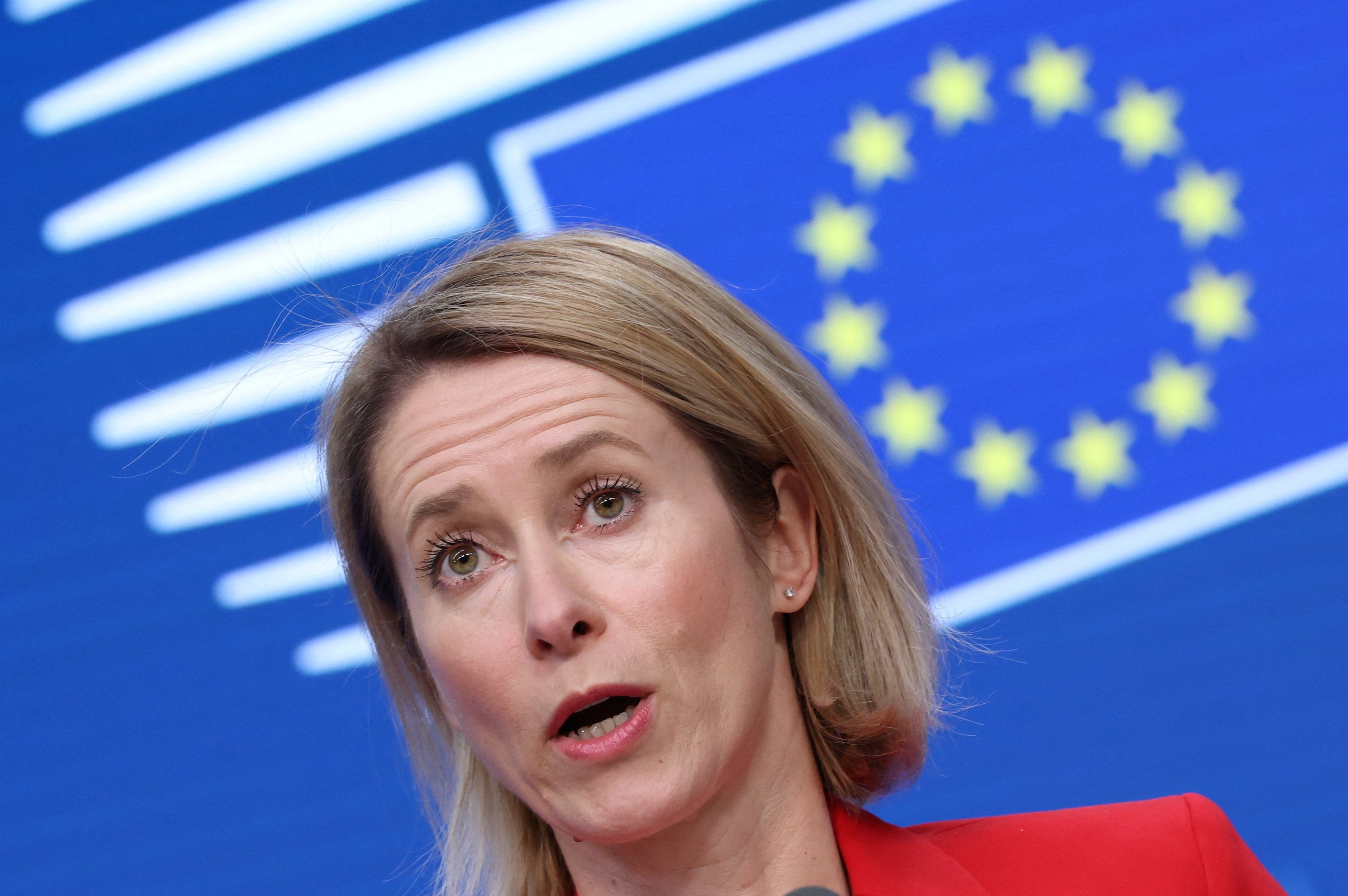 UE: Sanciones occidentales cuestan USD 1,2 billones a Rusia y debilitan su economía
