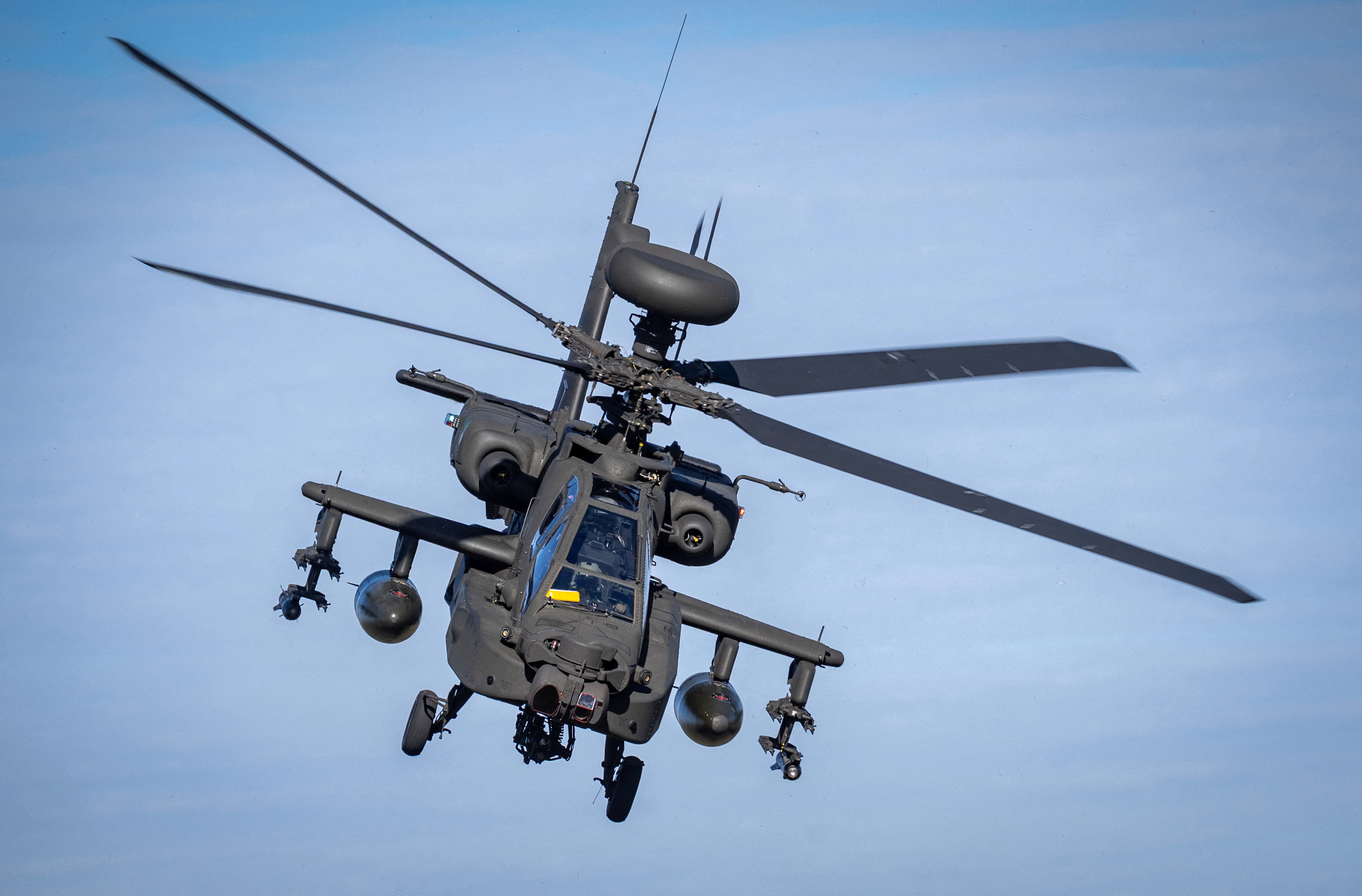 AH-64 Apache: El helicóptero clave de EE.UU. cumple cuatro décadas
