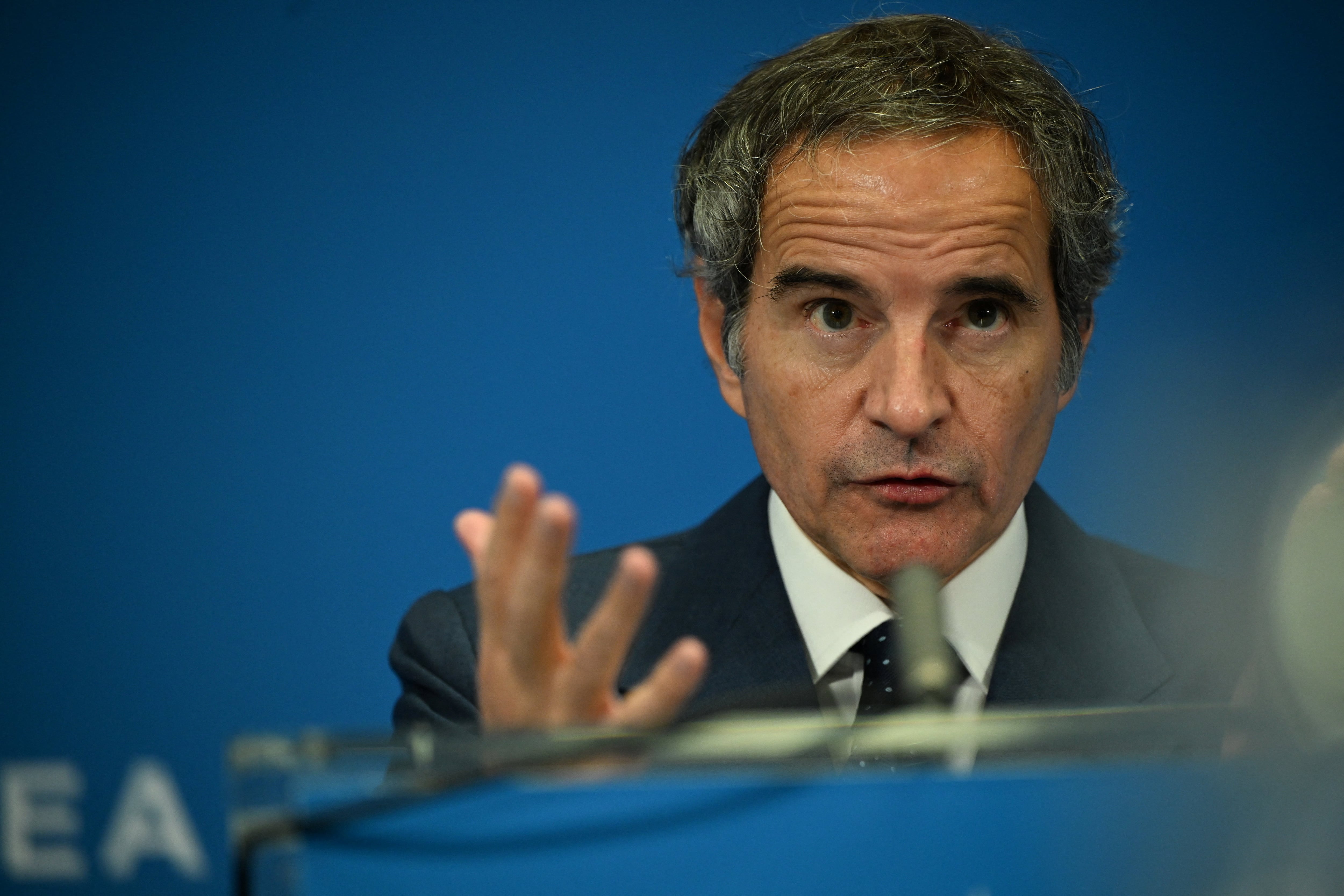 Grossi confirma contactos con Irán y exige verificación nuclear “muy rigurosa”