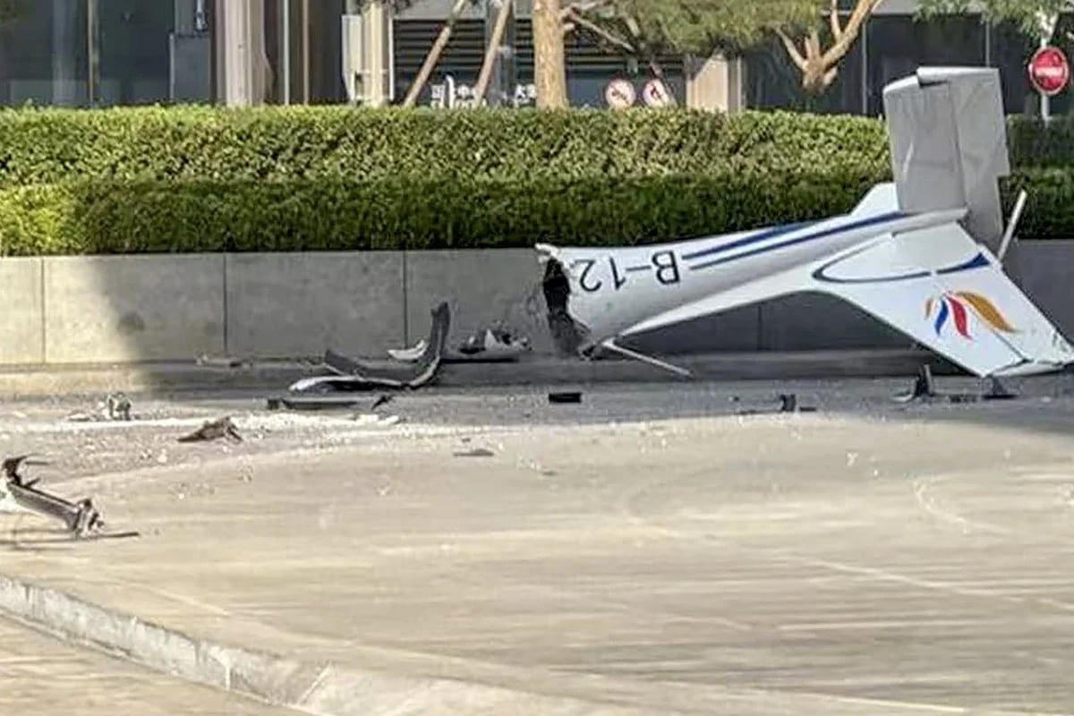 Avión se estrella contra Citic Tower, Beijing; dudas sobre causas y tripulantes