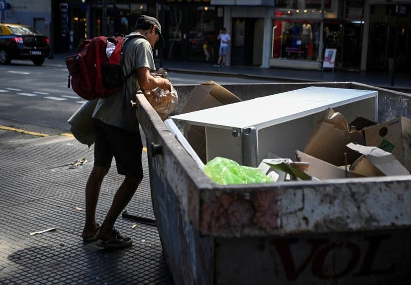 CABA: Pobreza (21,1%) estable, crece indigencia y la clase media se achica