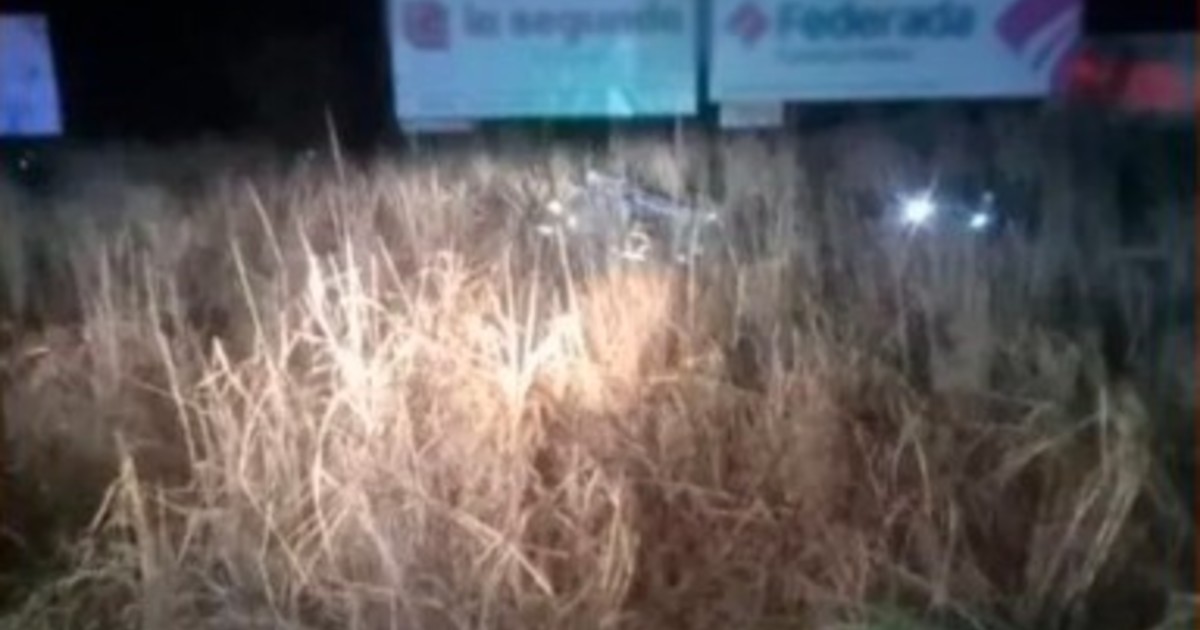 Tragedia en Casilda: Mueren dos jóvenes y cuatro heridos al volcar un auto