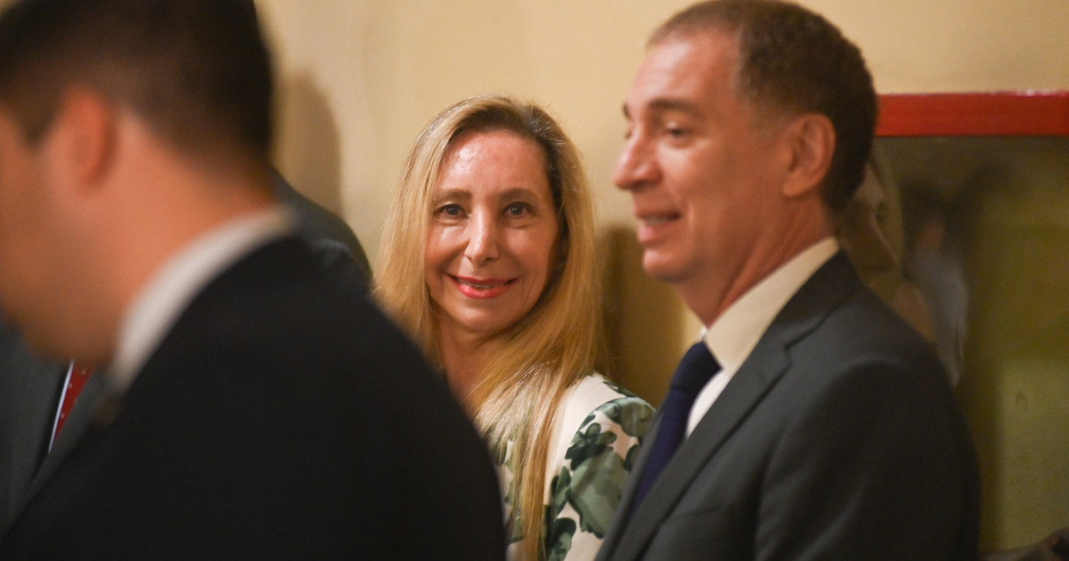 Santilli, el 'comodín' de Milei: evalúan su paso del PJ al PRO