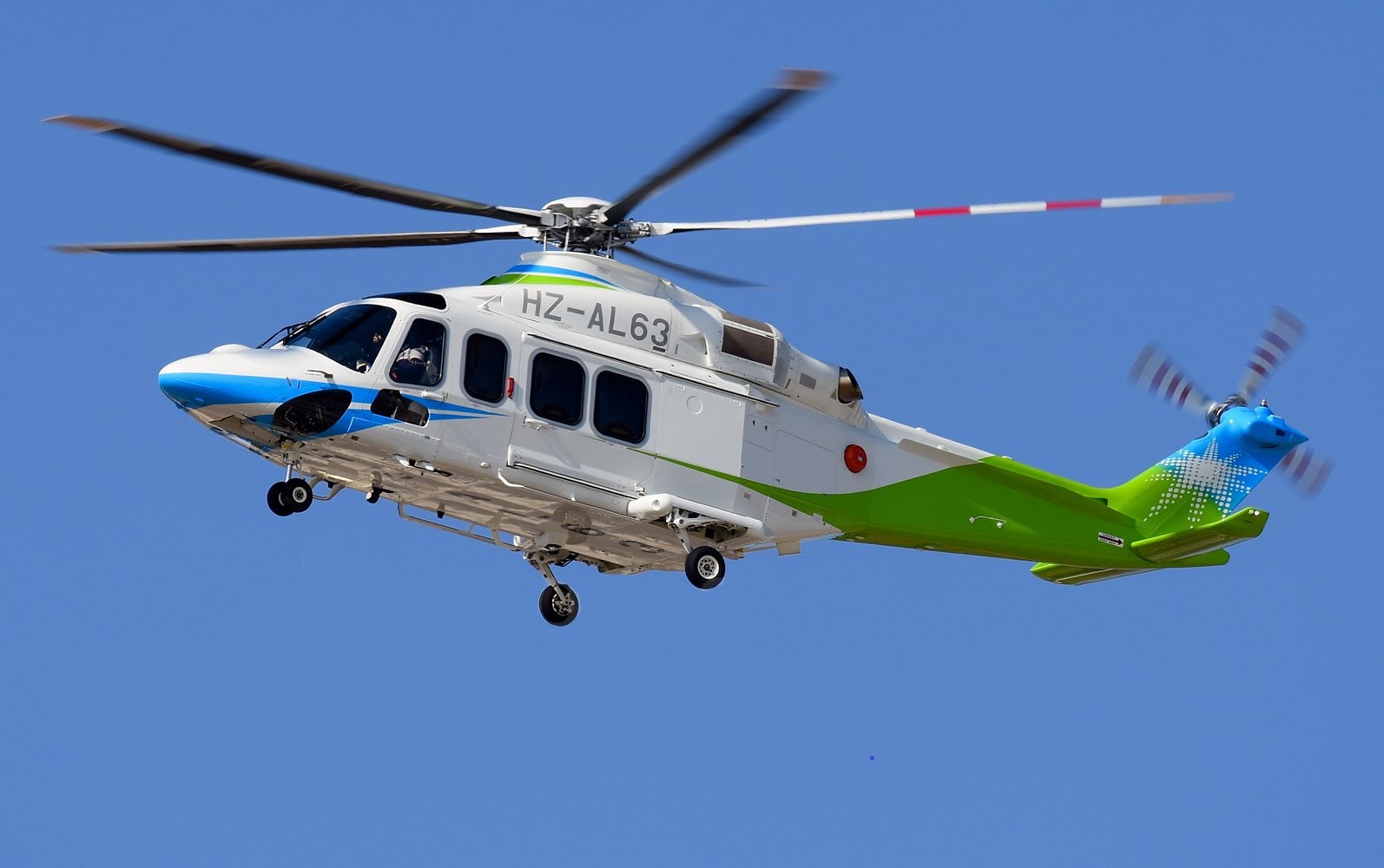 Helicóptero de Aramco se estrella en Arabia Saudita: 14 muertos