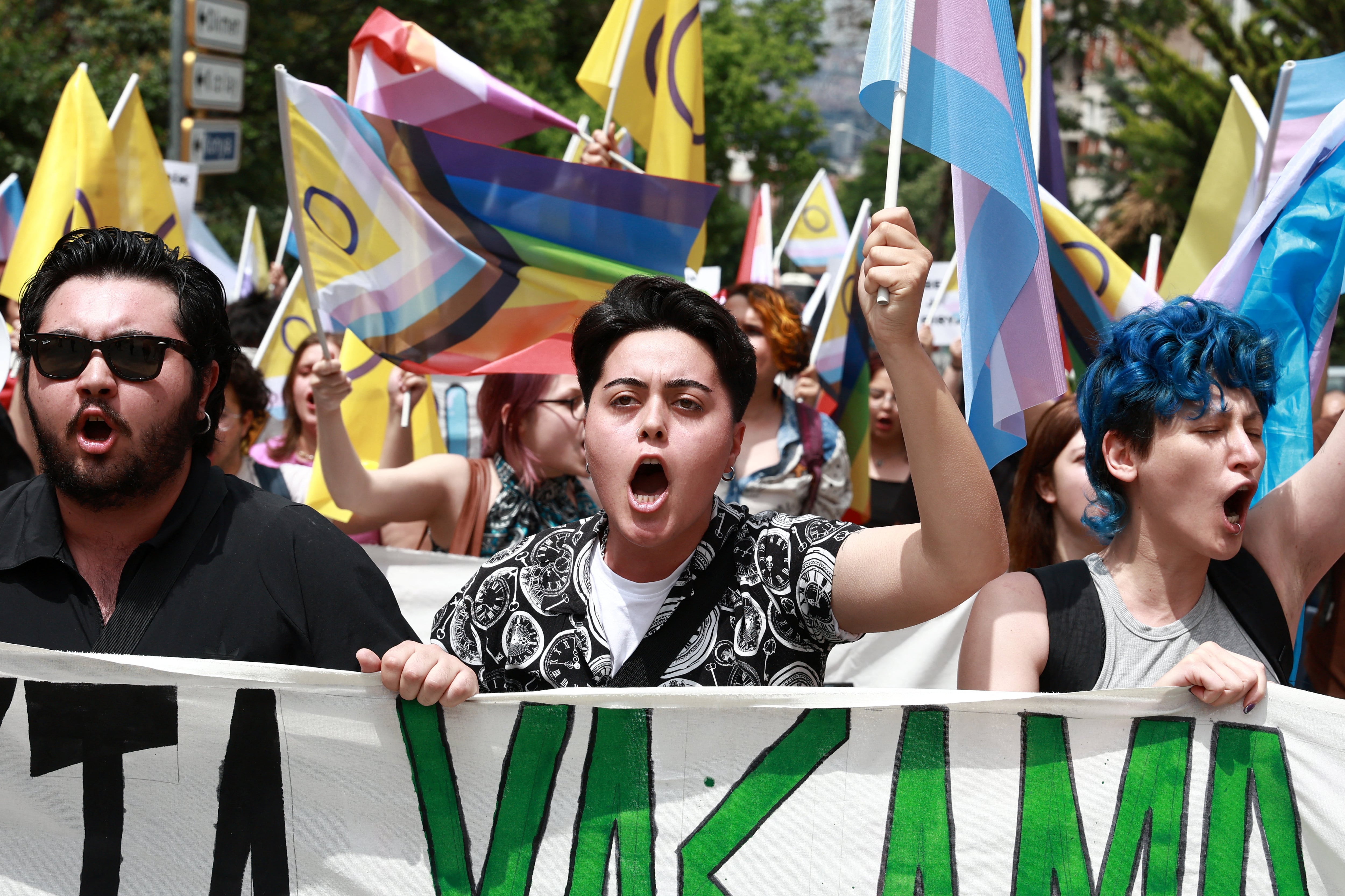 Estambul: Policía detiene a más de 50 en marcha del Orgullo LGBTIQ+, prohibida desde 2015
