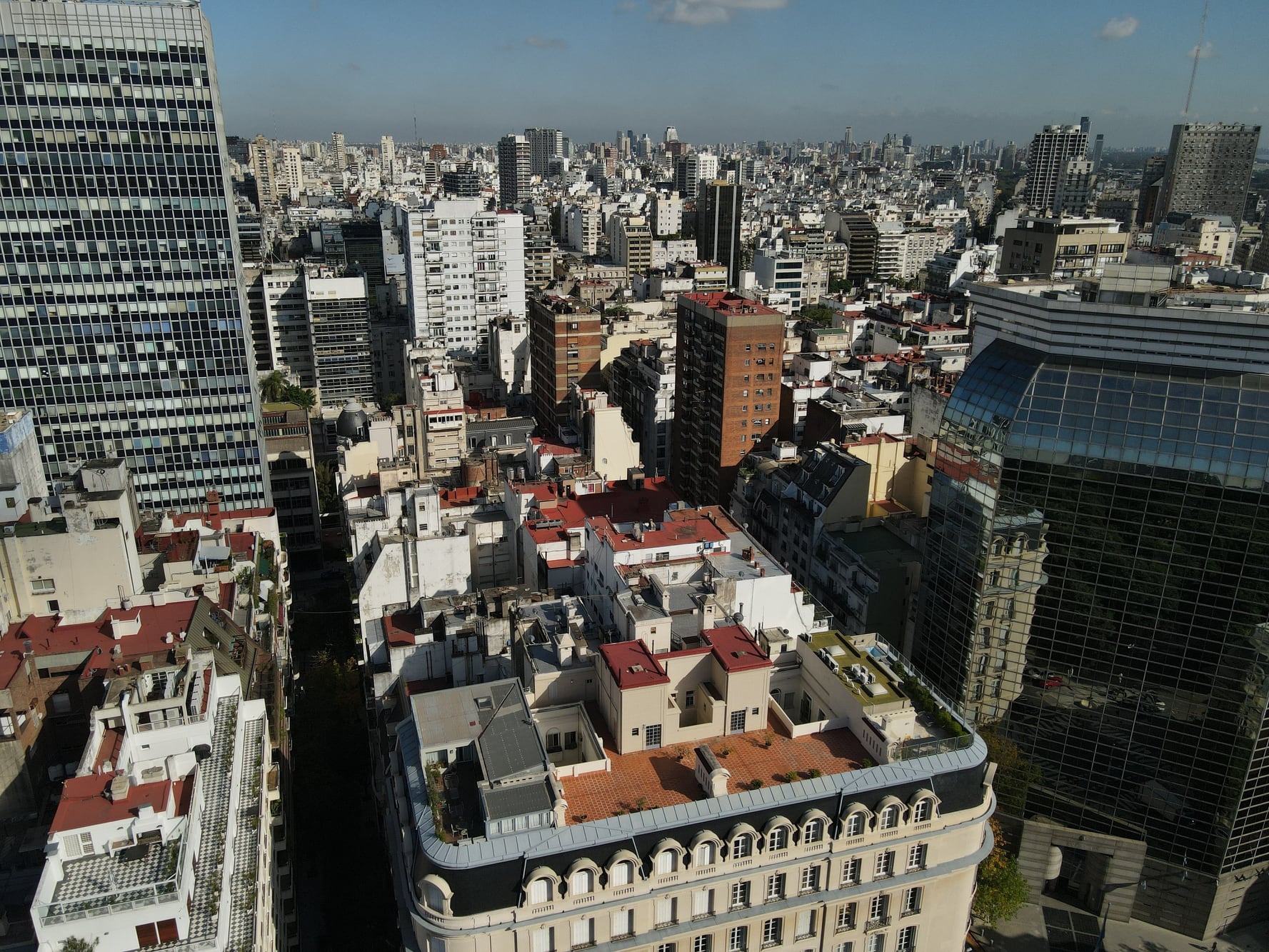 Subastas en pesos: precios de oportunidad en julio y agosto