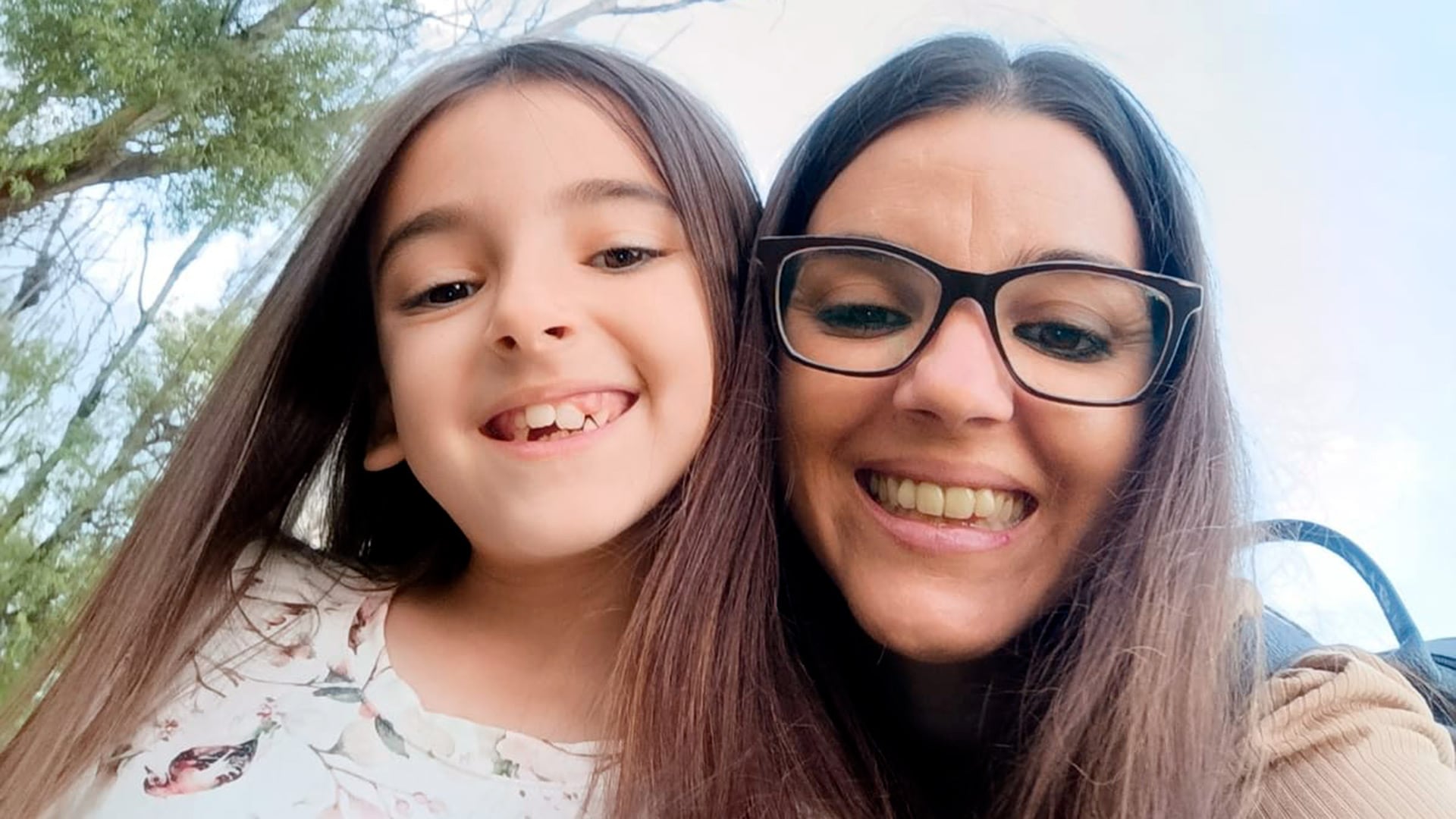 Emma, 8 años: su madre lucha por tratar su déficit y subsistir tras perder empleo