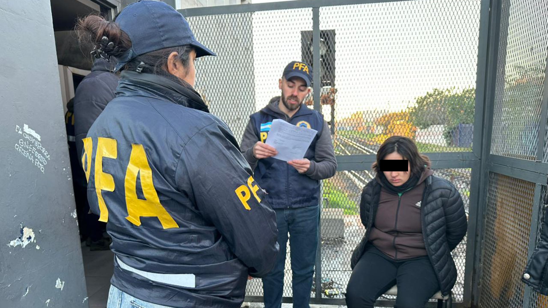 Detienen a Nayla González en Mariano Acosta, acusada de homicidio xenófobo ocho años despu