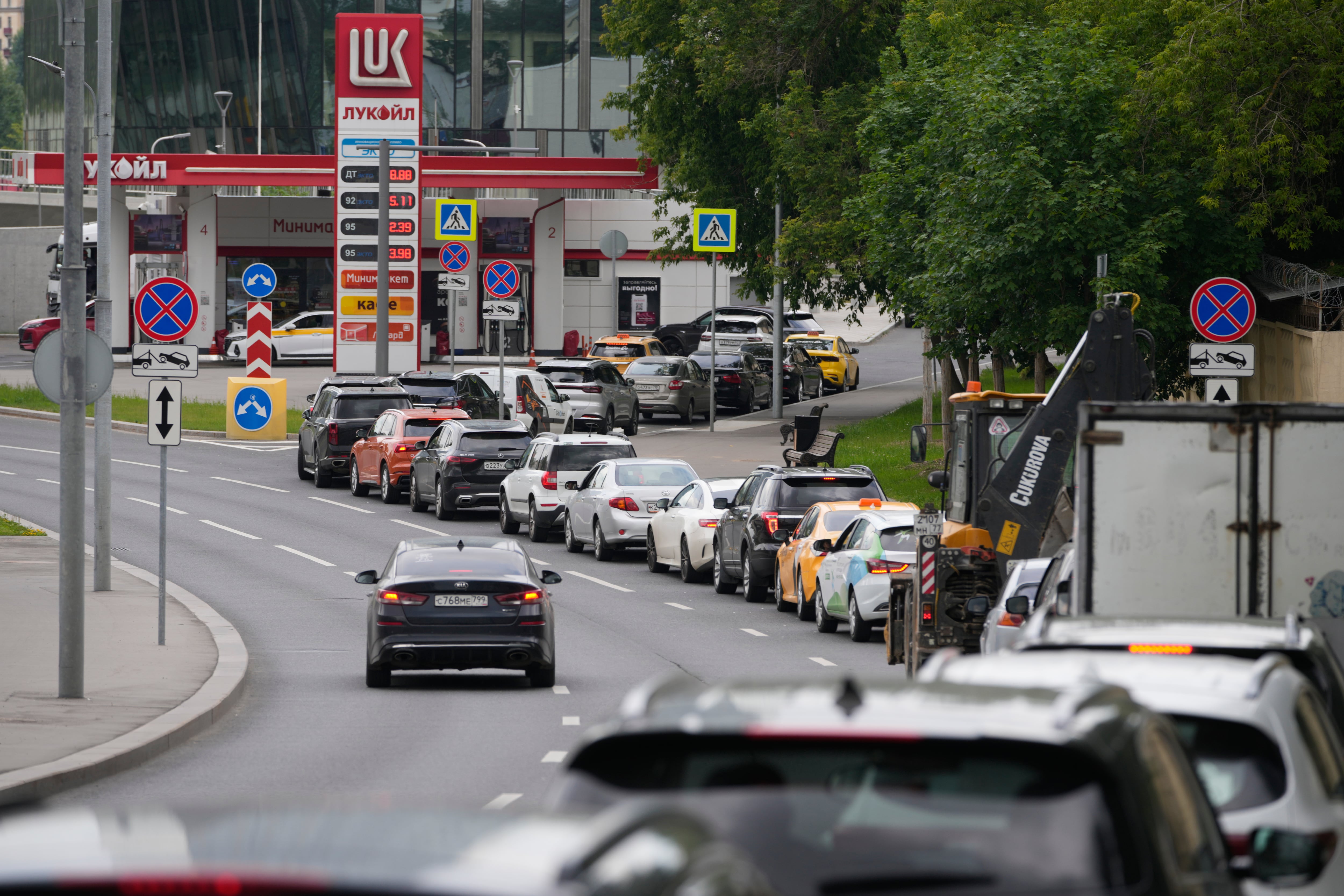 Rusia importa gasolina récord de Bielorrusia debido a la crisis energética en Ucrania