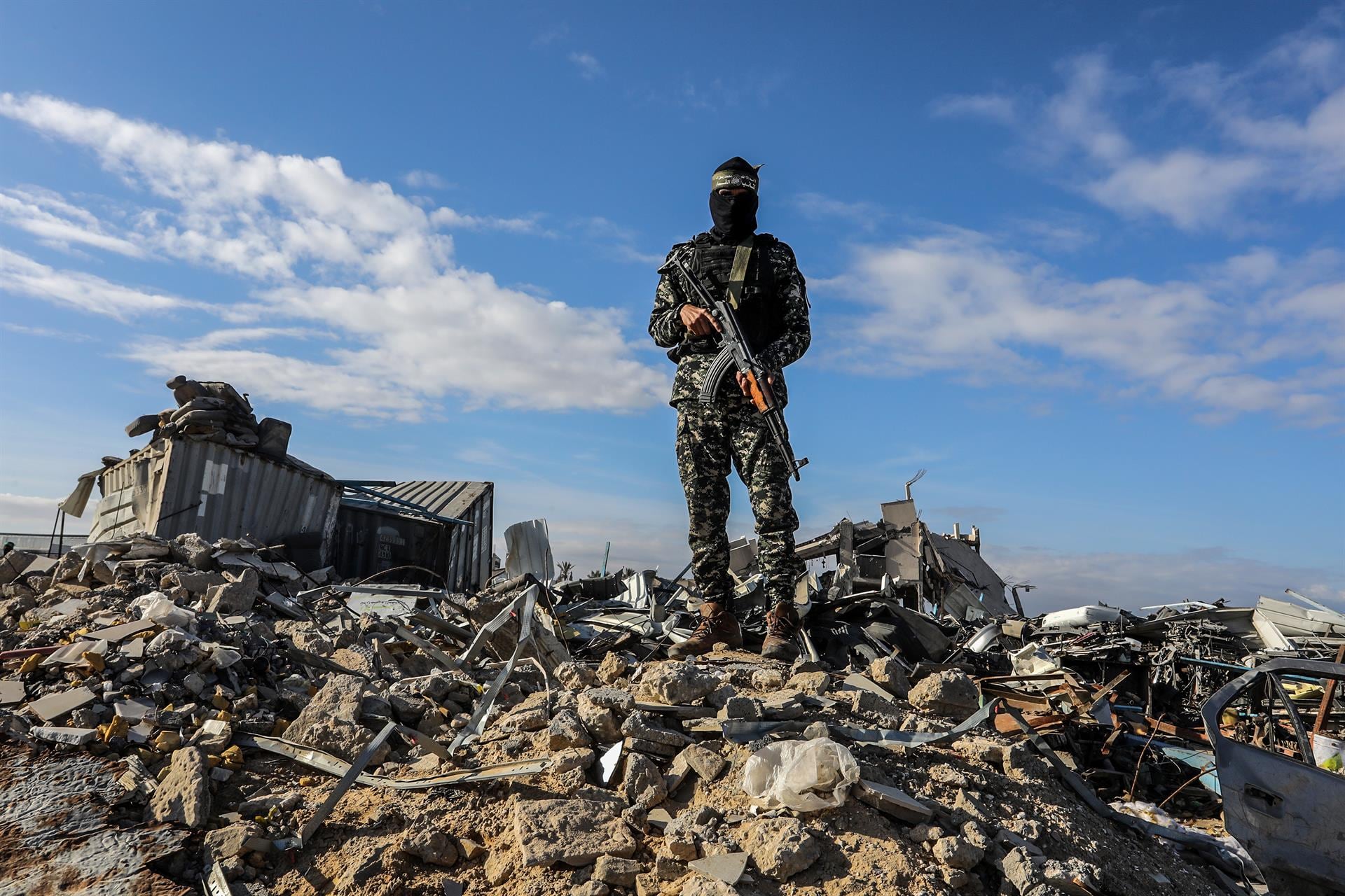 EE.UU. exige control de armas en Gaza tras anuncio de Hamas: La Junta de Paz evaluará la t