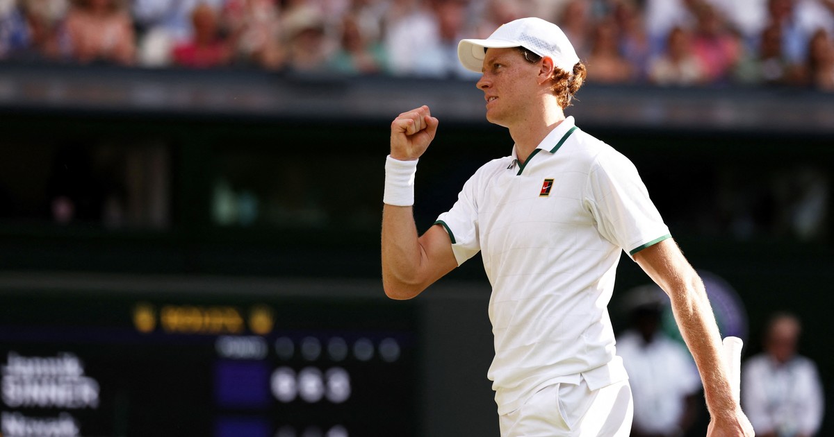 Jannik Sinner supera a Djokovic en semifinales de Wimbledon
