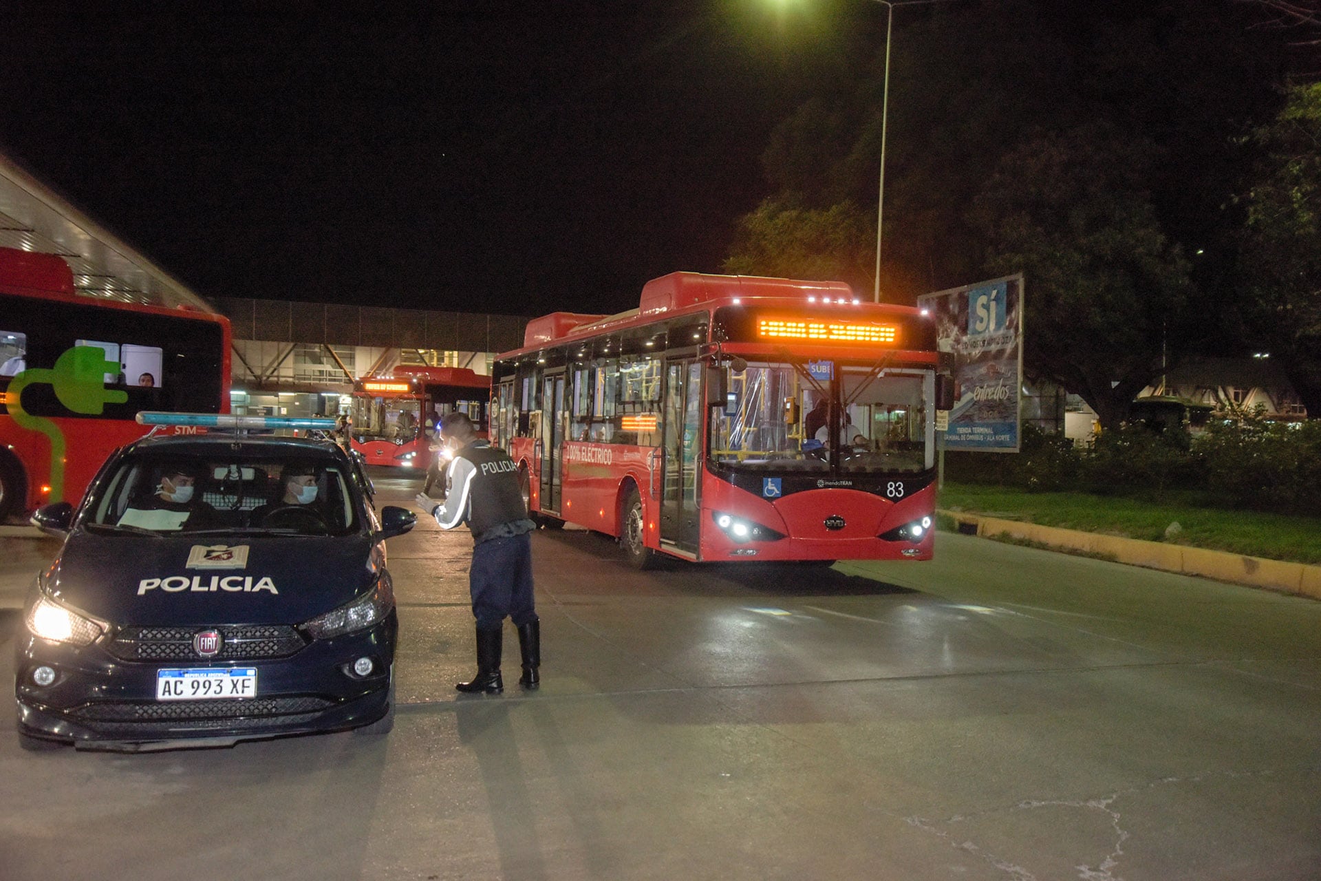 Colectivos se detendrán en Mendoza una hora después del partido de Argentina.