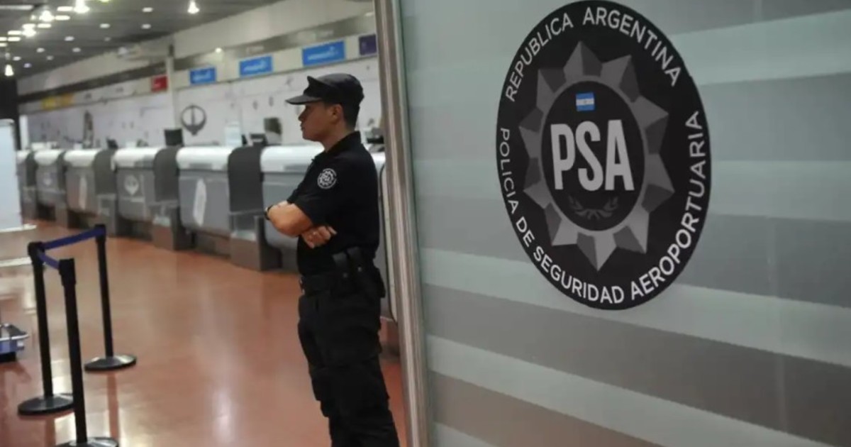 Migrantes chinos ingresan ilegalmente en Argentina desde Brasil