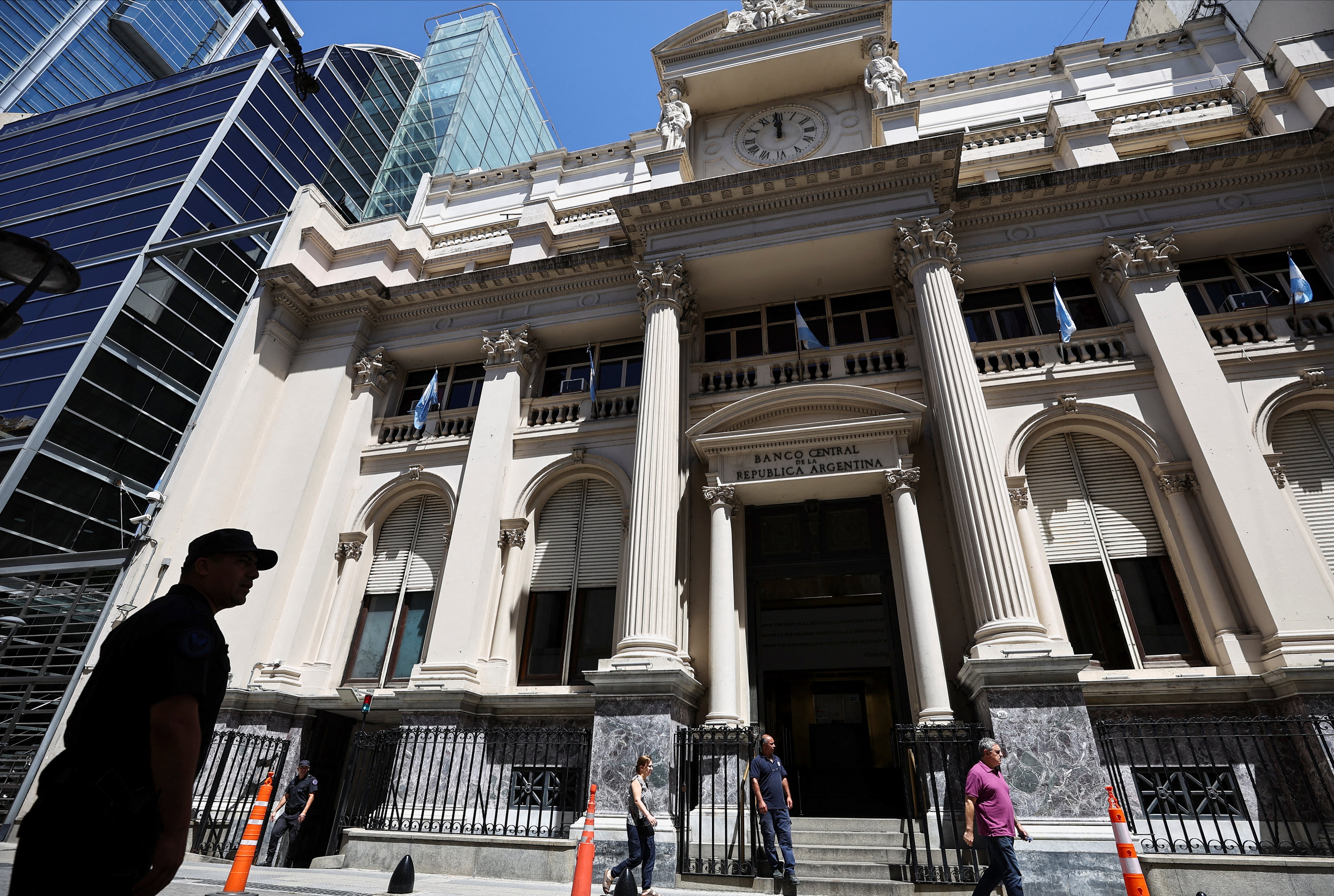 BCRA compra USD 532 millones
