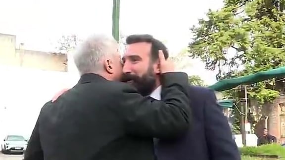 Oneto y Burlando se reconcilian tras discusión