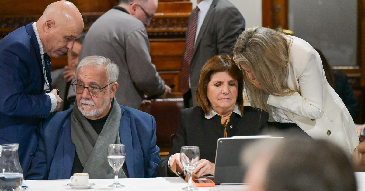 Oficialismo envía seis nuevas postulaciones al Senado y convoca a 25 candidatos para audie