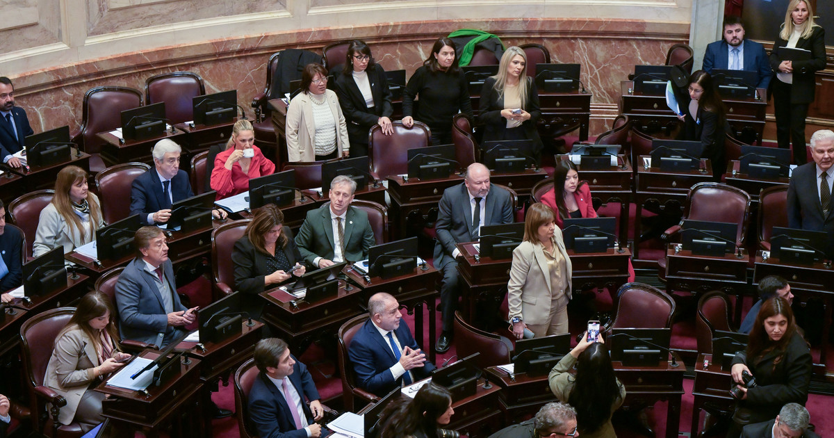 Gobierno presenta reforma de propiedad privada en el Senado.
