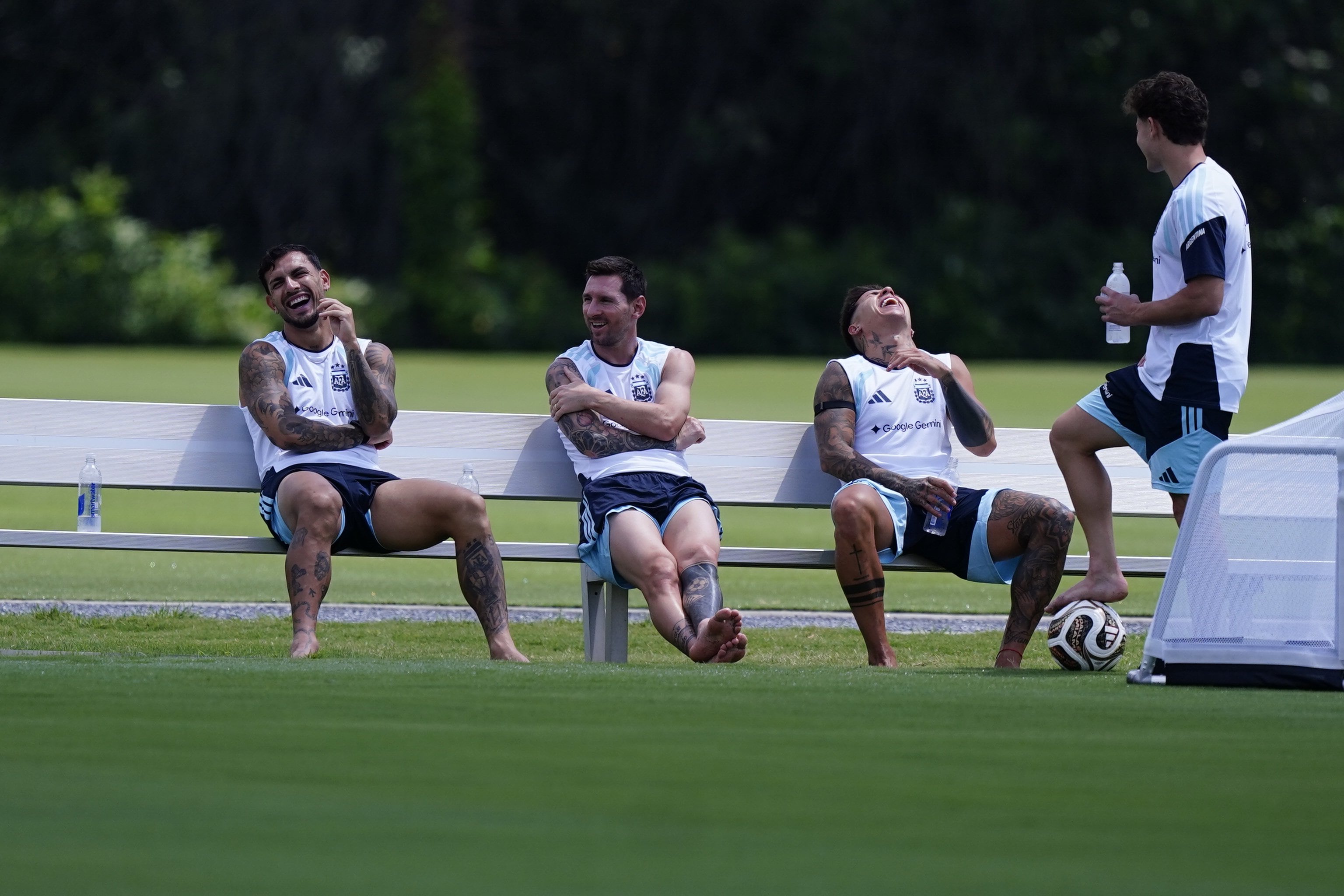 La selección argentina gana a Inglaterra y avanza en el Mundial 2026
