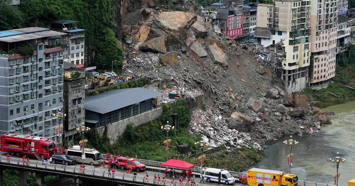 Deslizamiento en Chongqing, China: 8 muertos y 30 desaparecidos