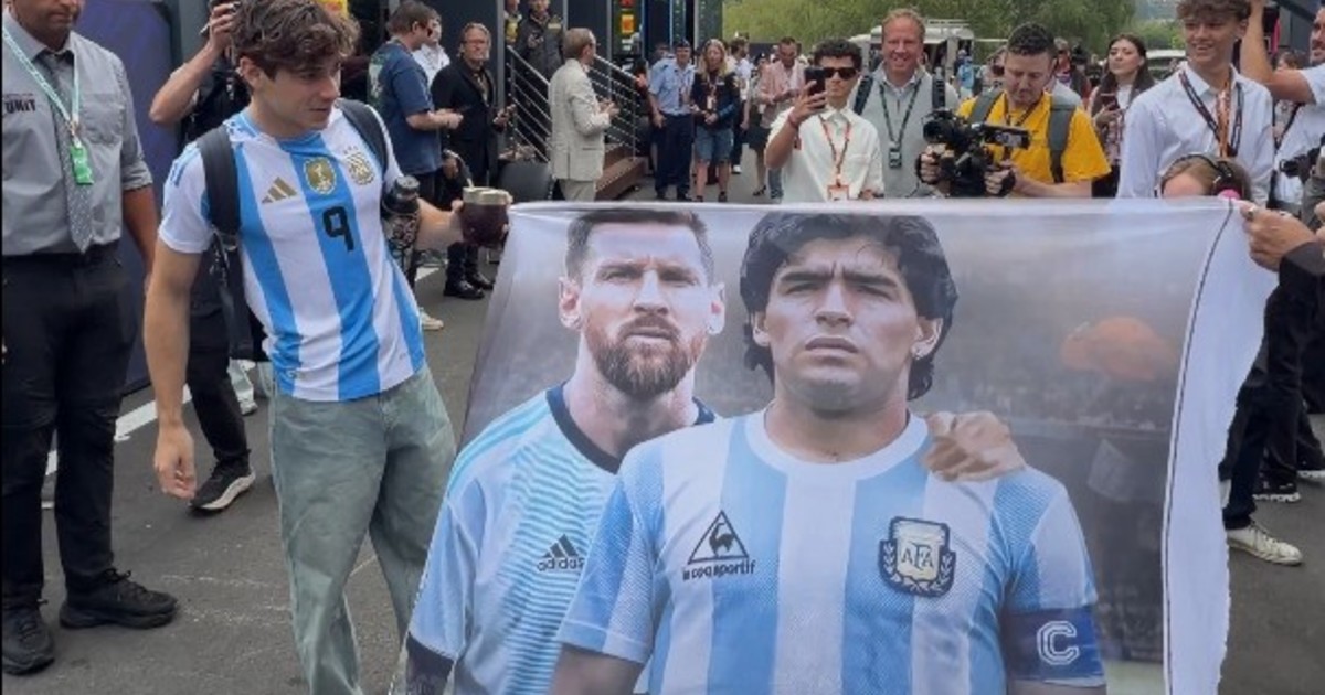 Franco Colapinto llega al GP de Bélgica con bandera de Argentina y apoyo de la F1
