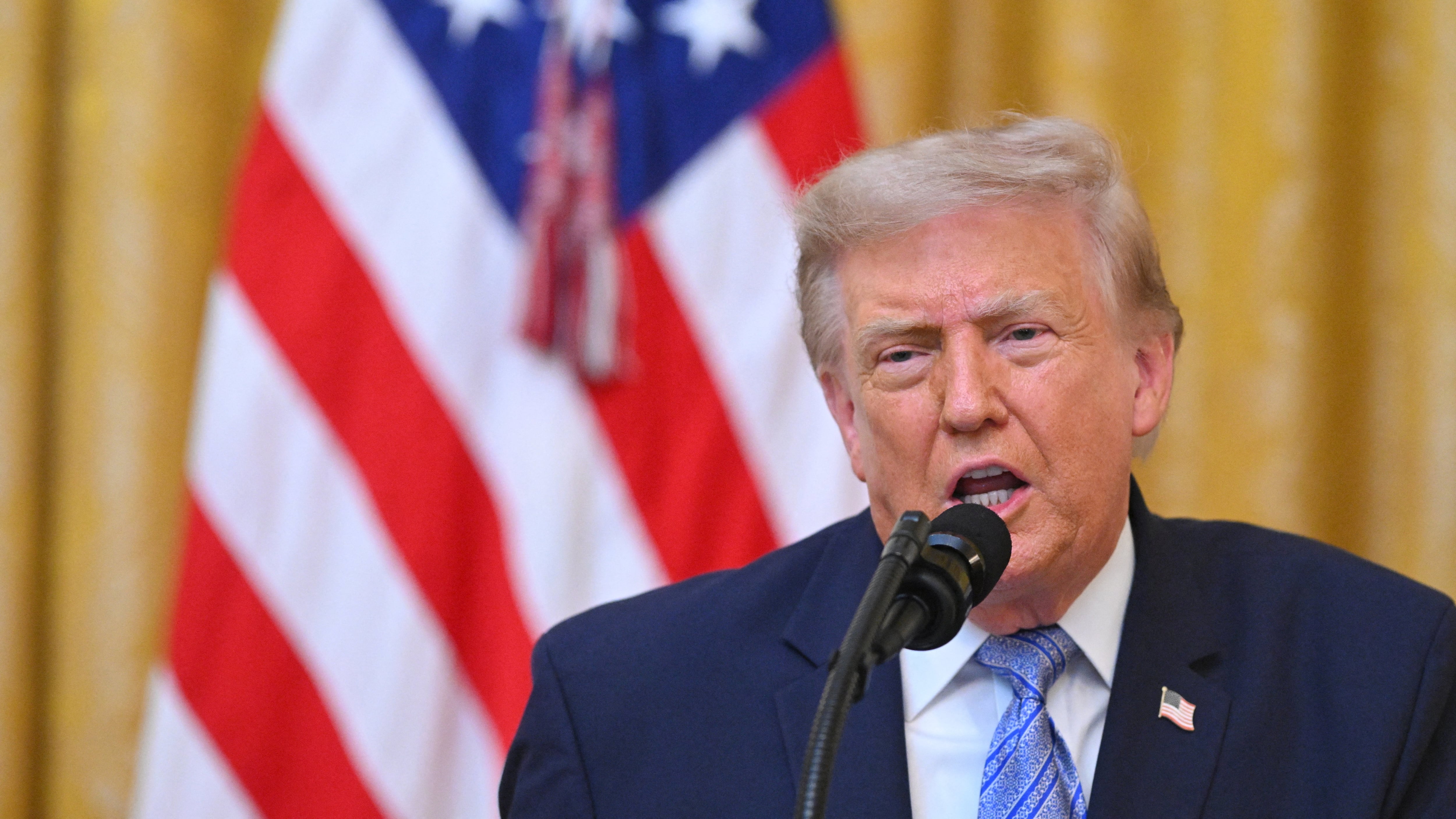 Trump amplía ofensiva militar contra Irán y replica con ataques aéreos contra aliados árab