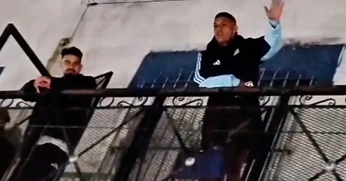Medina regresa a Villa Caraza, explica ausencia de algunos jugadores tras el Mundial.