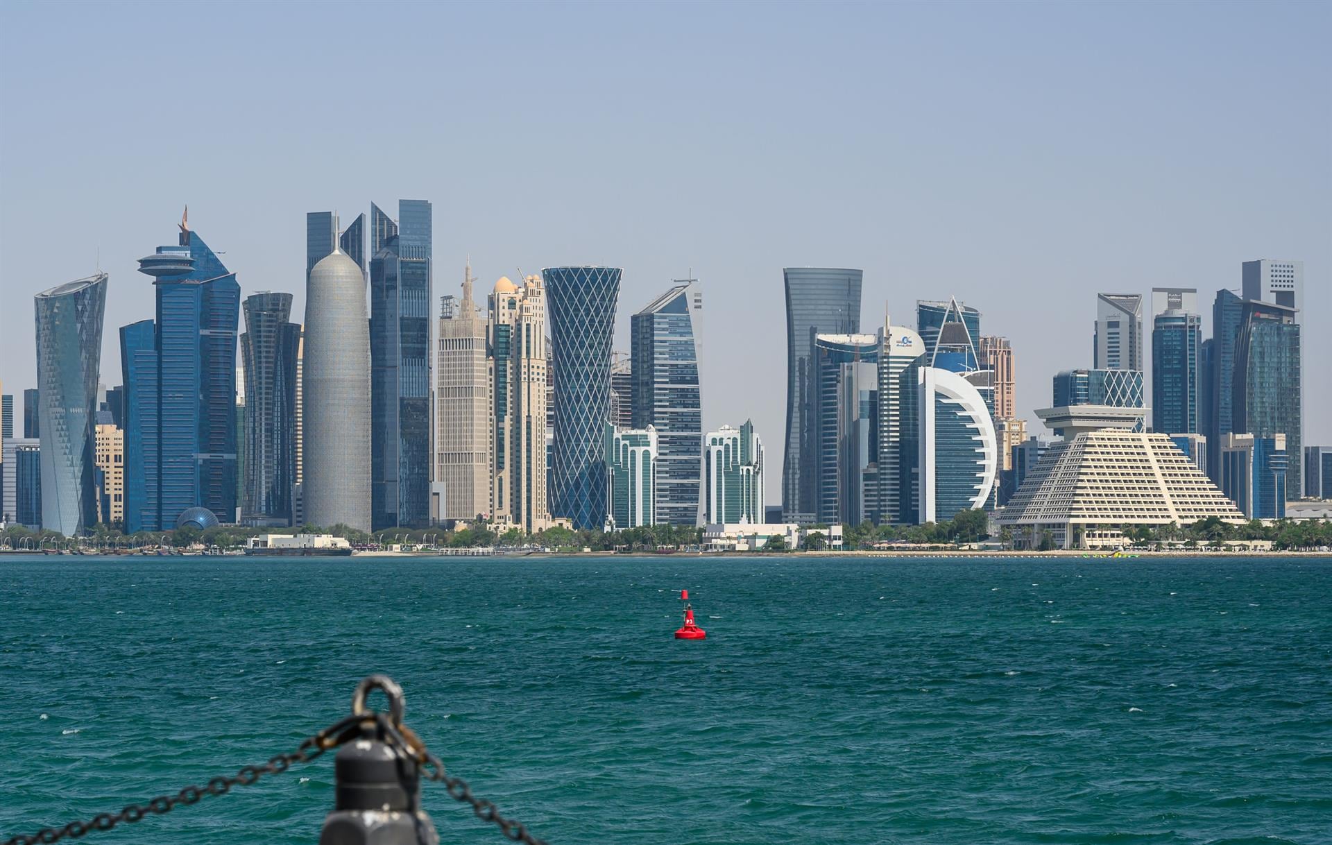 Qatar reanuda navegación tras 10 días de suspensión