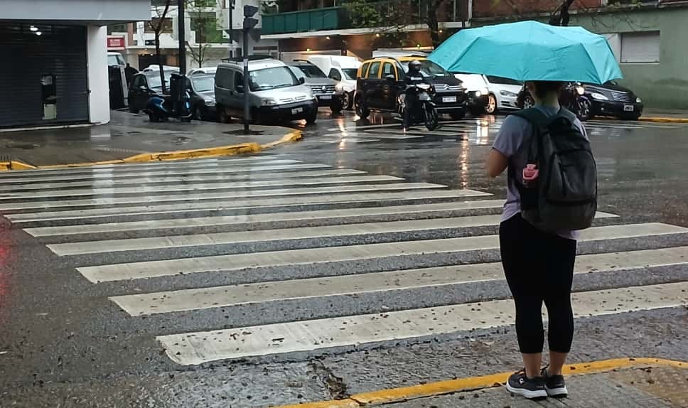 Temperaturas nocturnas bajan y tormentas azotan varias provincias