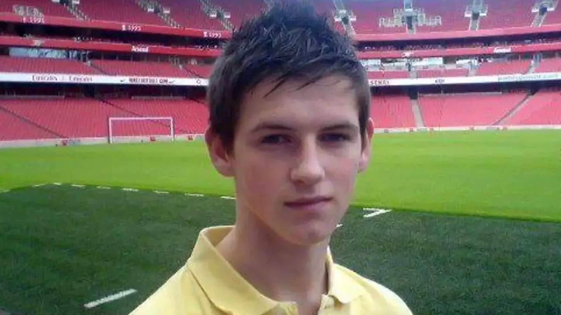 Asesinato de Ben Kinsella: 16 años de edad, 11 puñaladas