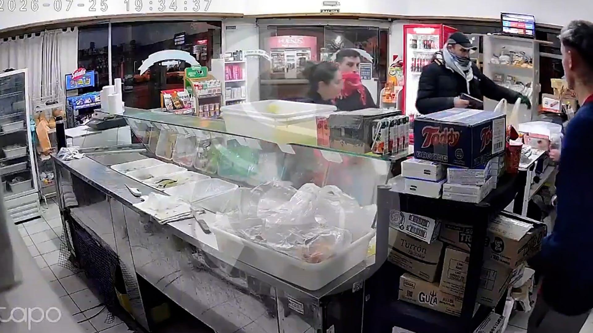 Roban almacén en Mar del Plata, amenazan a dueño y clientes
