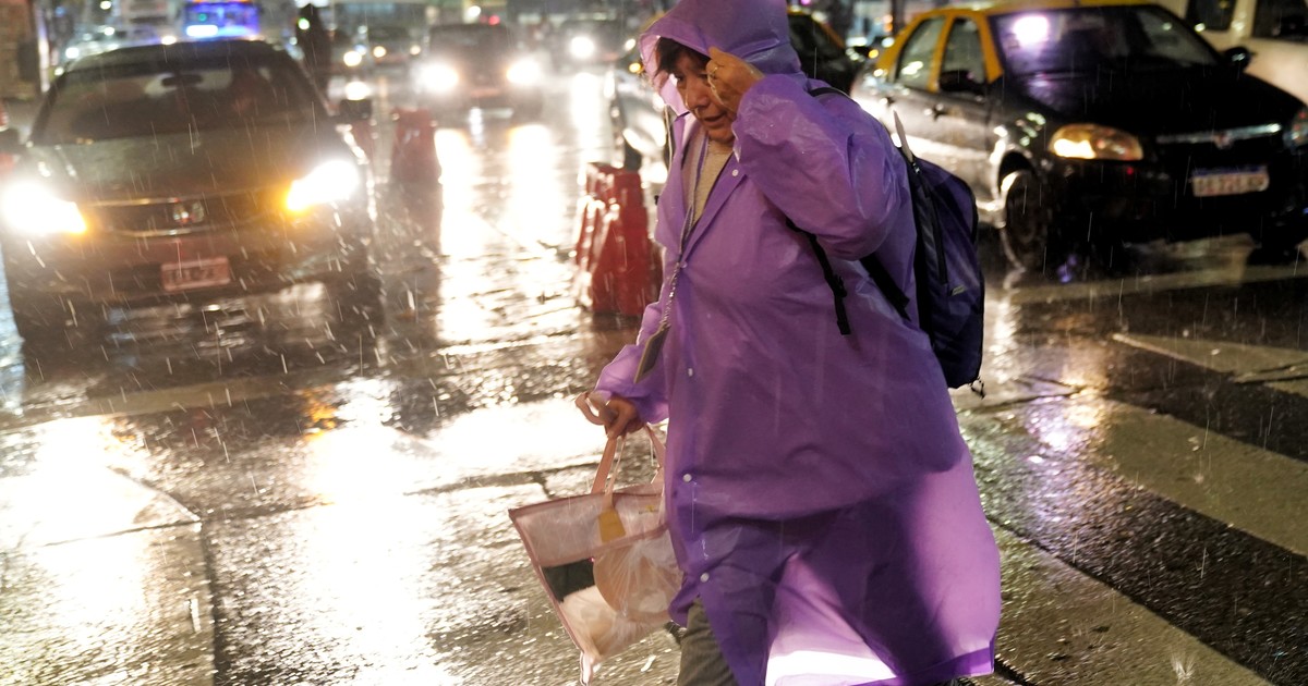 Alerta naranja en AMBA por tormentas eléctricas y fuertes ráfagas