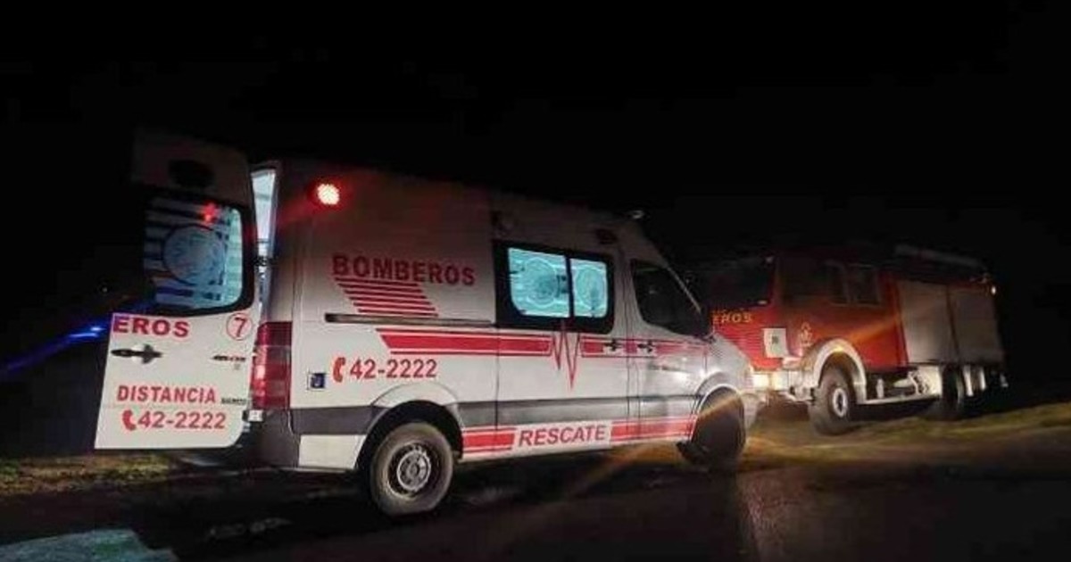 Choque entre auto y camión deja siete muertos en Luján