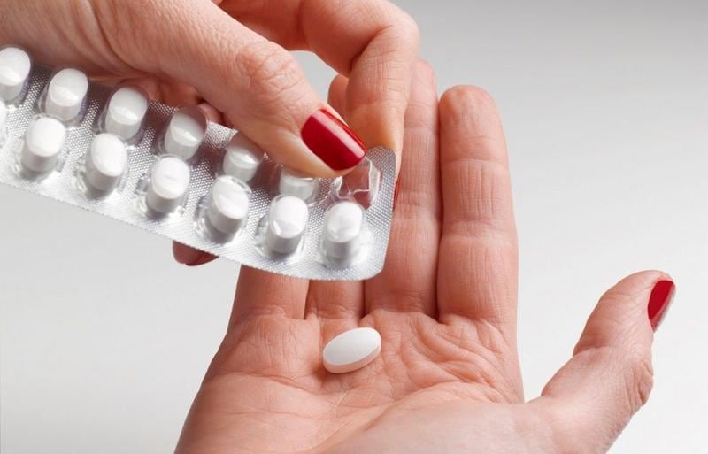 La Anmat autoriza venta libre de diez medicamentos: especialista advierte sobre riesgos de