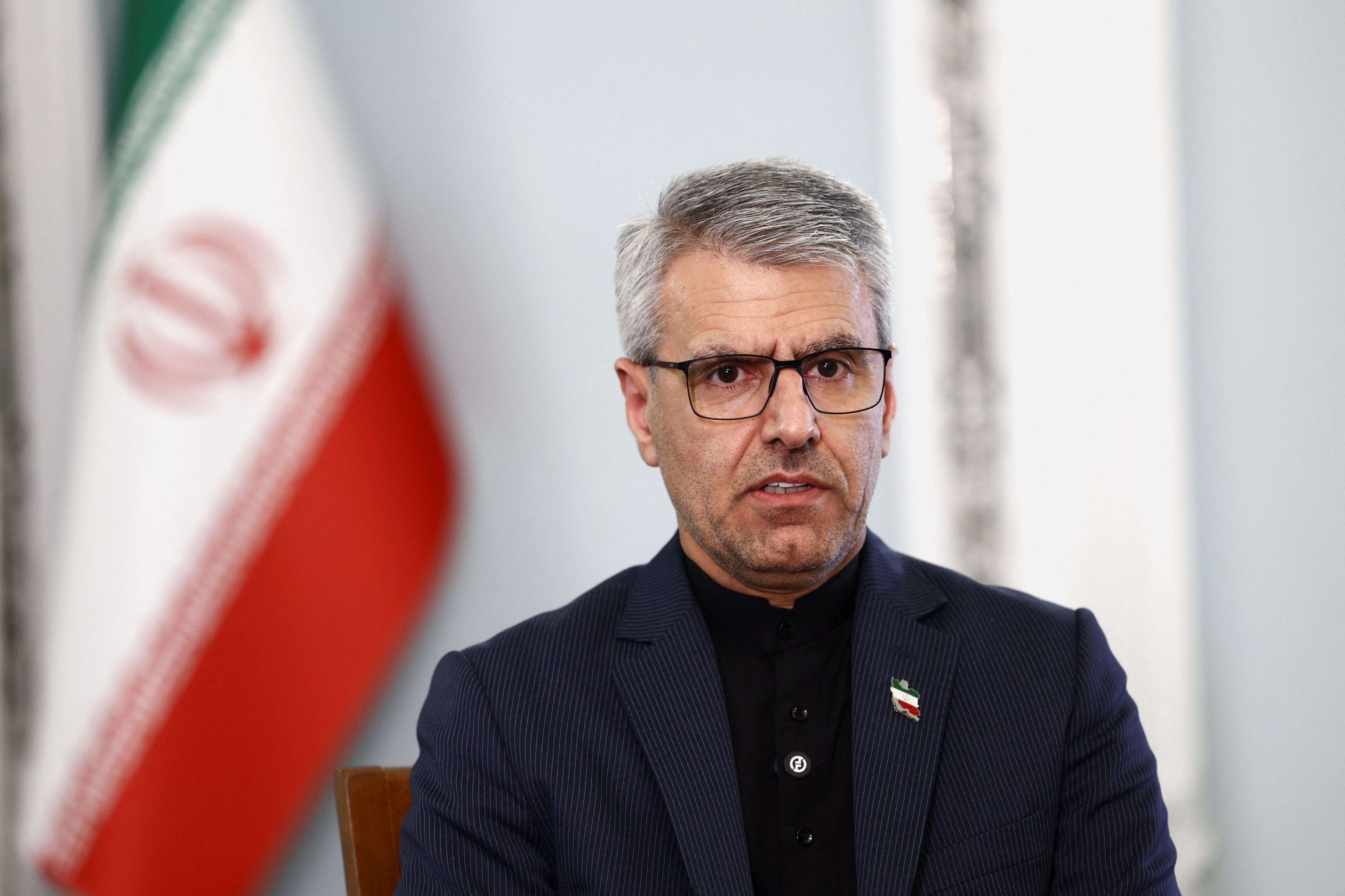 Irán niega negociar con EE.UU. y ejecuta a dos presuntos espías israelíes