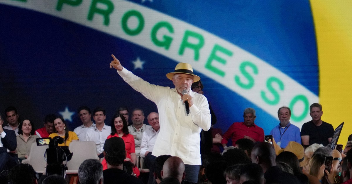 Lula calla ante ataques de Milei
